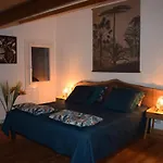 לינה וארוחת בוקר Domaine La Tuilerie Guîtres
