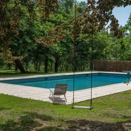 Domaine La Tuilerie Bed & Breakfast *